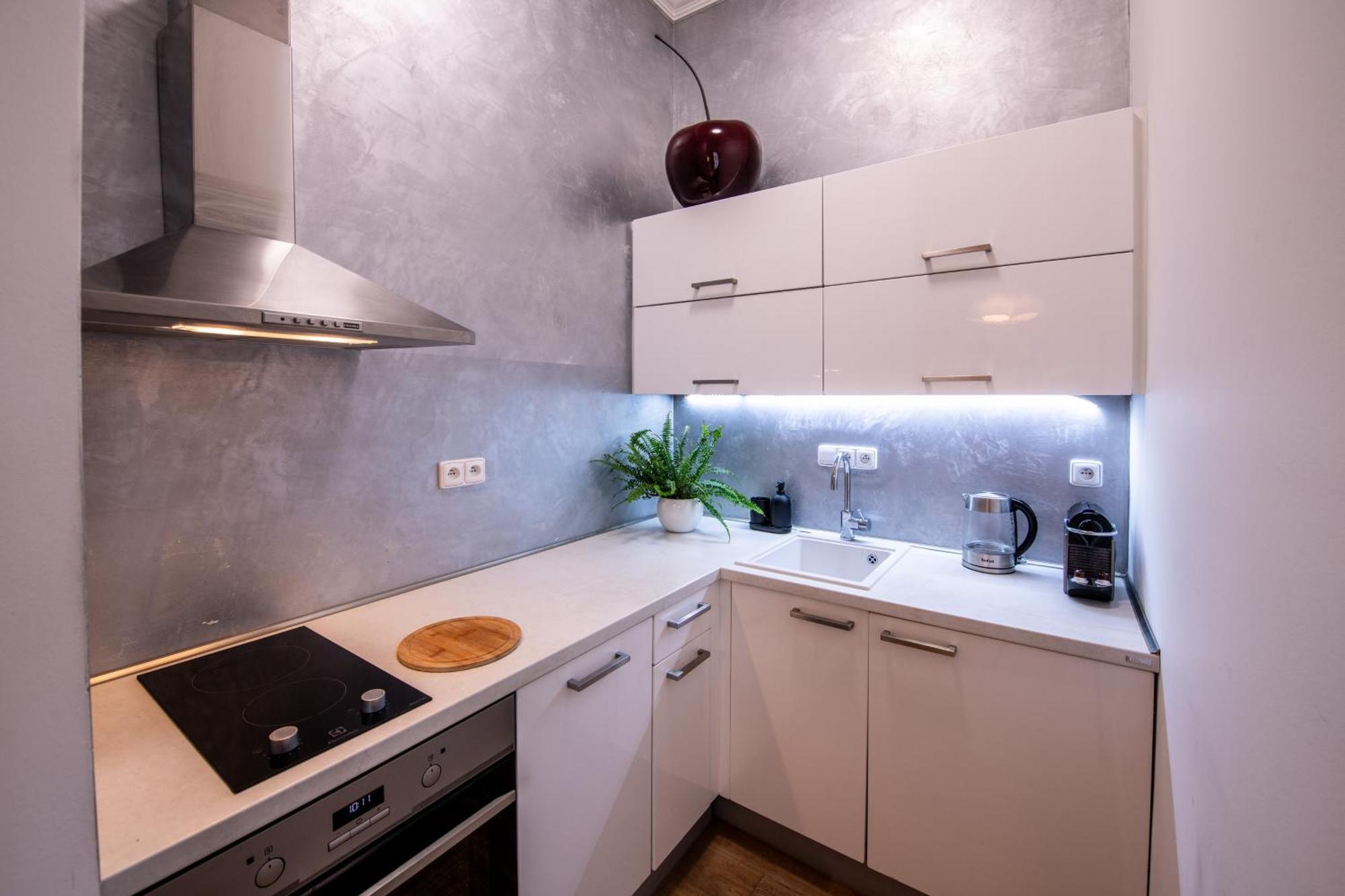 Modern Downtown - Renovated, On Ideal Location Apartmán