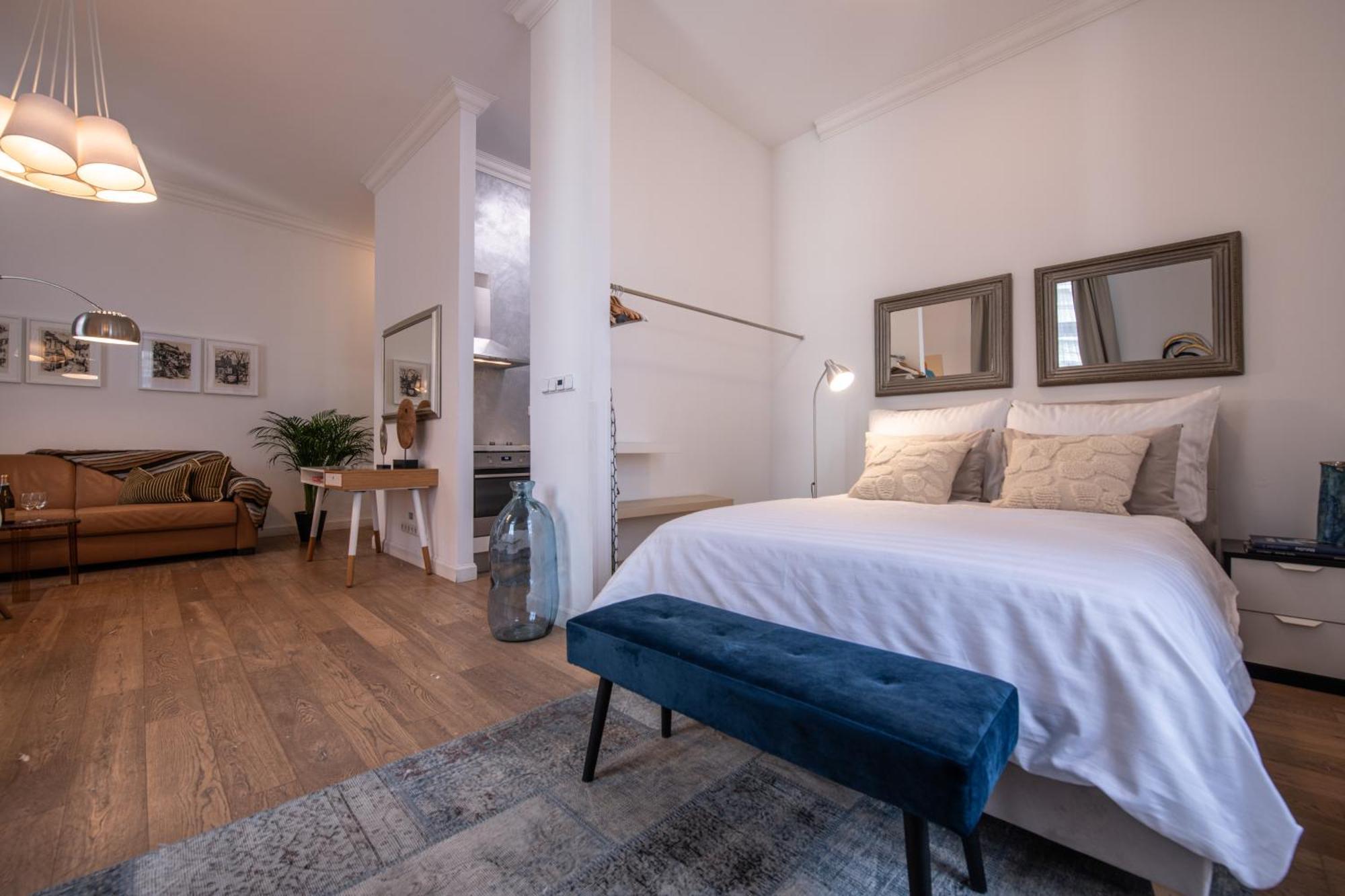 Modern Downtown - Renovated, On Ideal Location * Praha