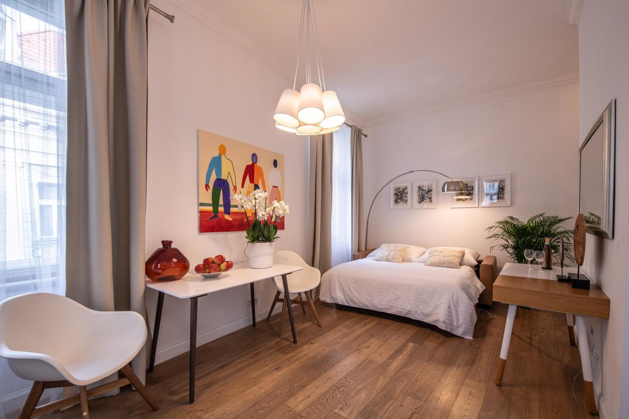 Apartmán Modern Downtown - Renovated, On Ideal Location