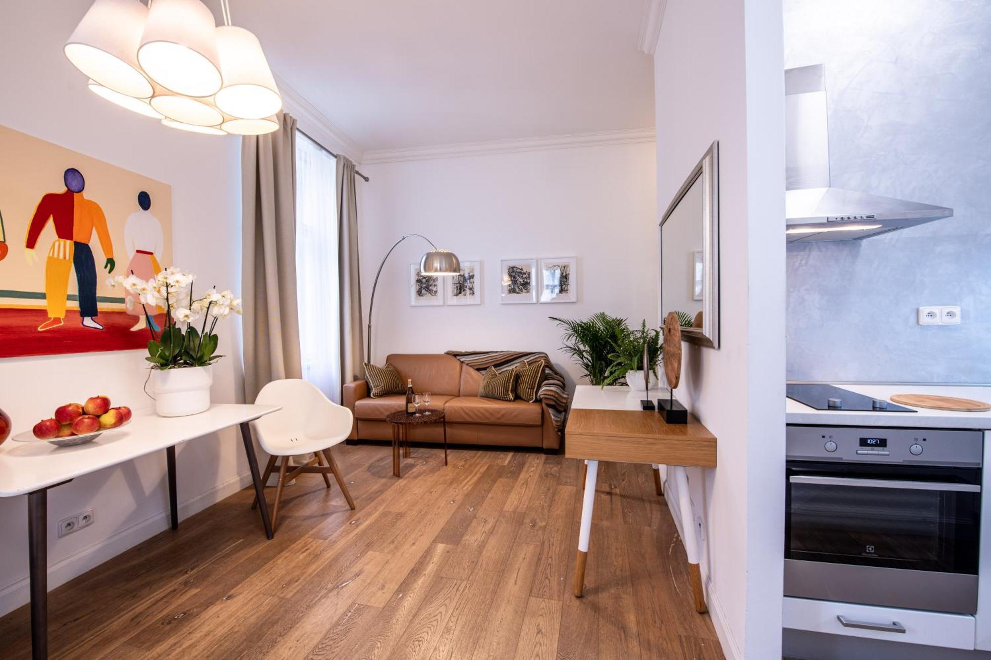 Modern Downtown - Renovated, On Ideal Location Apartmán