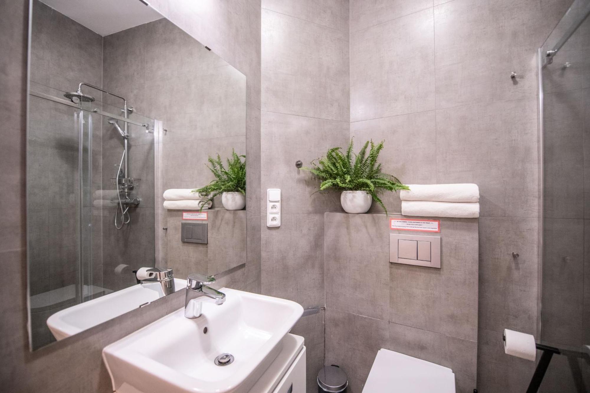 Apartmán Modern Downtown - Renovated, On Ideal Location *