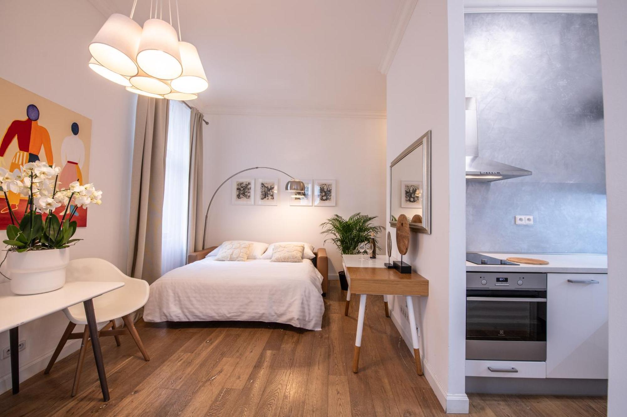 Apartmán Modern Downtown - Renovated, On Ideal Location