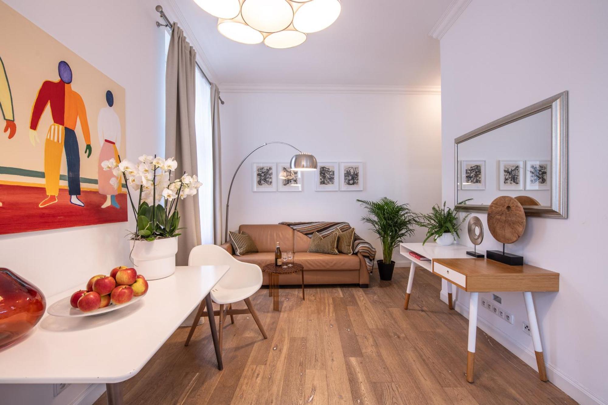 Modern Downtown - Renovated, On Ideal Location Apartmán *